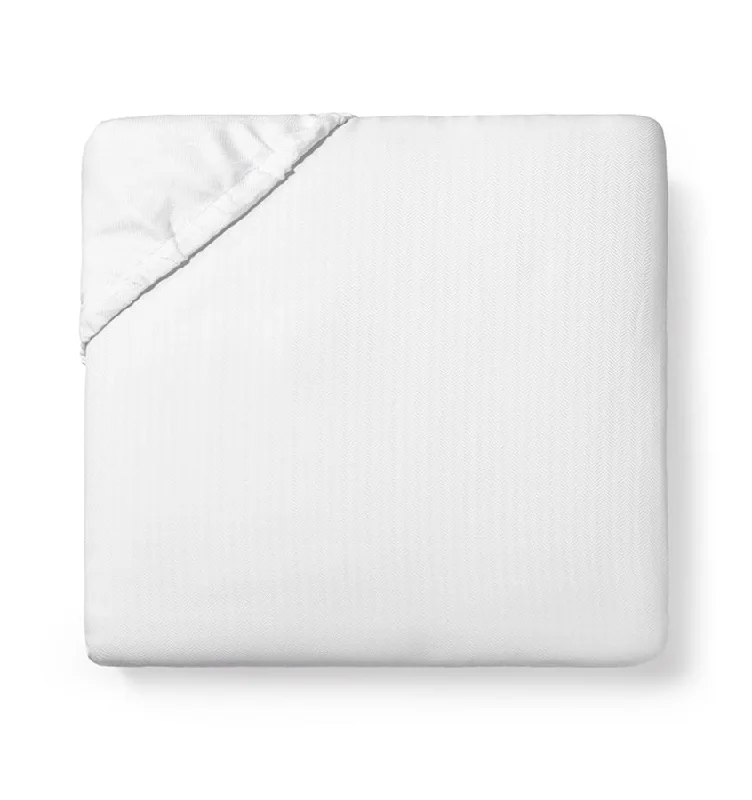 Moisture - Wicking Cotton Sheets for a Dry and Comfortable SleepTesoro Fitted Sheet