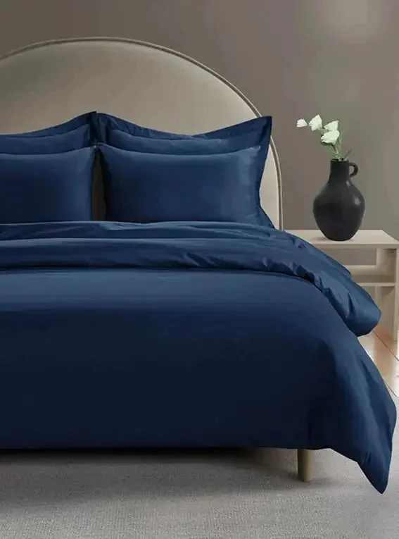 Duvet covers to pair with down comforters for maximum warmth800 Thread Count Egyptian Cotton Grand Splendour Lux Buttery Smooth - Navy Peony Bedding Set