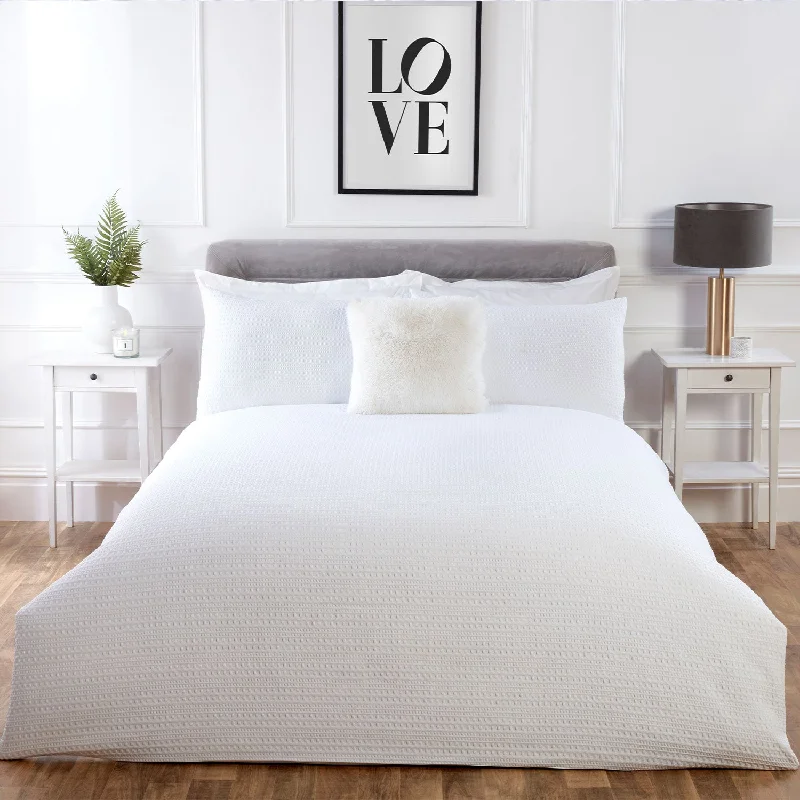 Duvet covers to pair with down comforters for maximum warmthBedford White Waffle Duvet Set