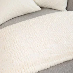 Microfiber blankets that are durable and easy to care forCloud Ivory Throw Blanket (160 x 160cm)