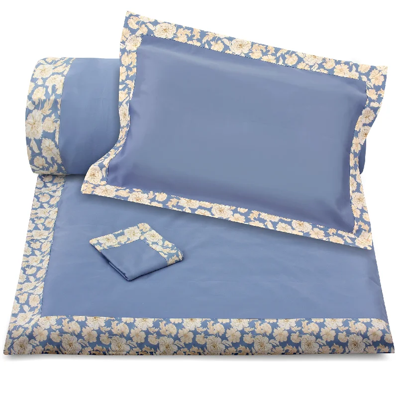 Machine - washable duvet covers for hassle - free cleaningCream on Blue Border + Pillowcases (600 TC)