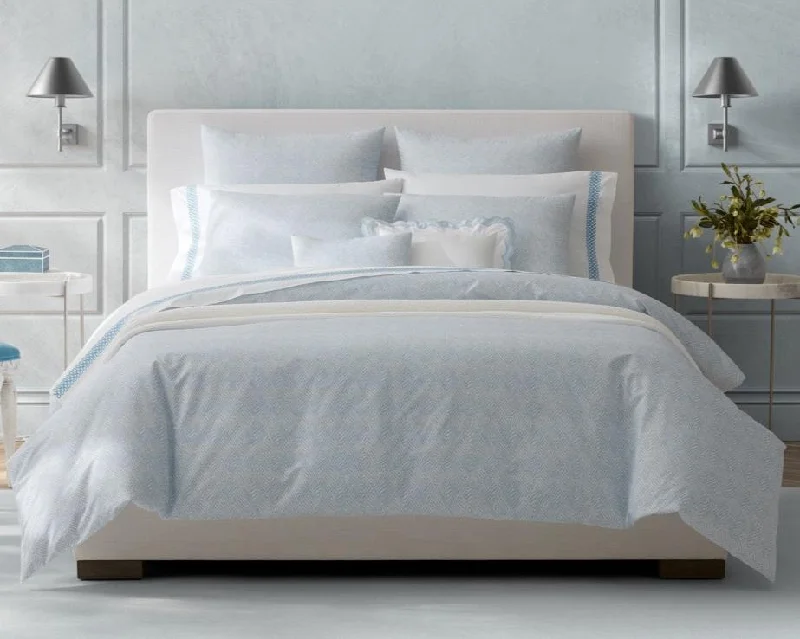 Thermal - regulating duvet covers to keep you warm in winter and cool in summerDuma Diamond Bedding Schumacher Collection | Duvet Cover