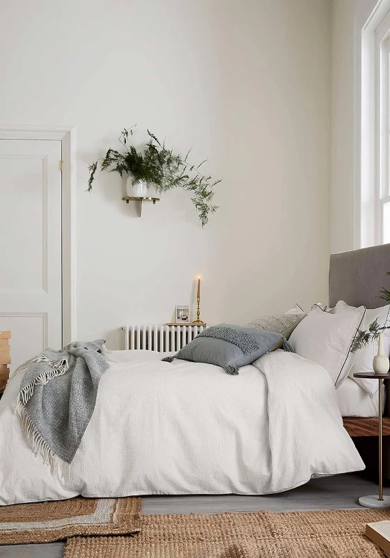 Oversized duvet covers that drape beautifully over the sides of the bed for a luxurious lookBedeck Rare Earth Eben Super King Duvet Cover Set, Chalk