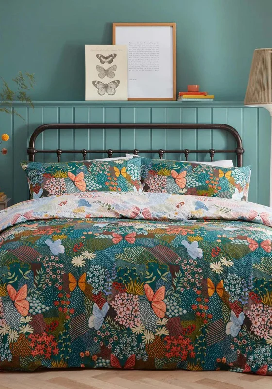 Floral - printed duvet covers for a romantic and feminine touchFurn Forage Floral Print Duvet Cover Set, Teal