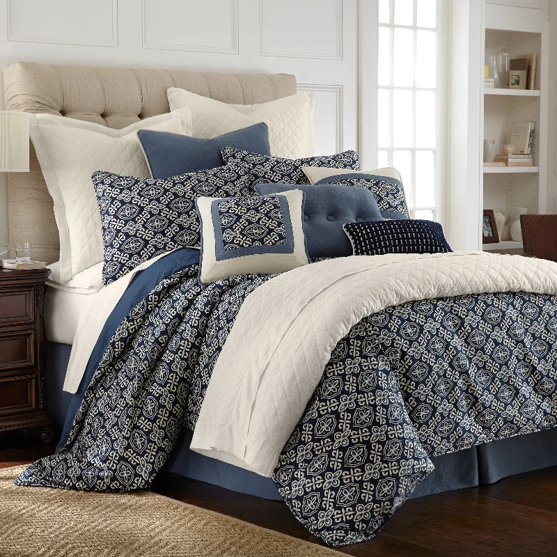 Recycled polyester blankets for an eco - conscious optionHiEnd Accents 4 pc Monterrey Duvet Set