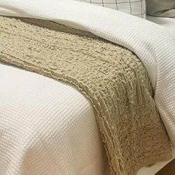 Cashmere blankets for ultimate softness and luxuryMardi Bed Runner (75 x 220cm)