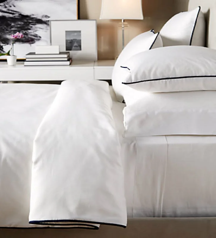 Linen duvet covers with a natural texture and breathabilityMontague & Capulet 400TC Glam Duvet