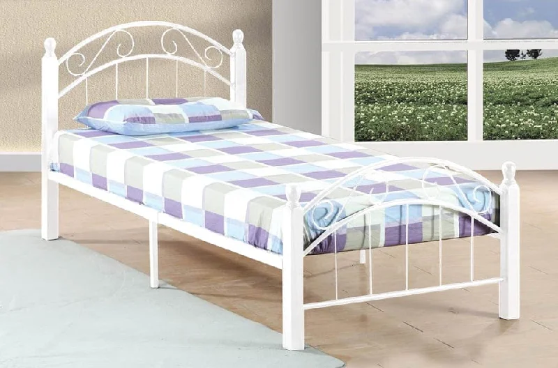 Innerspring mattresses with coil counts for supportT-2320 Wooden Post Bed